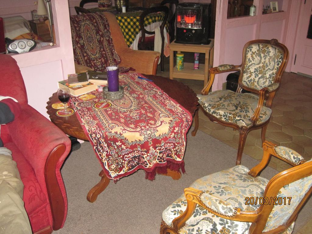 Hotel Le Commerce Neuville  Екстериор снимка